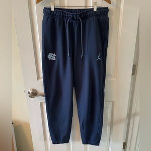 UNC Jordan Men’s Large Sweatpants Navy